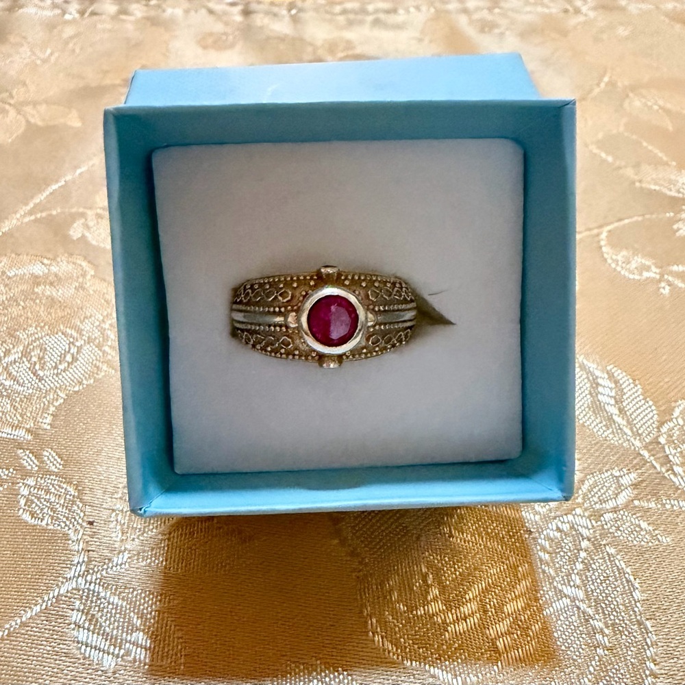 Elegant Gold Plated Sterling Silver and Red Gemstone Ring from Italy Sz 7